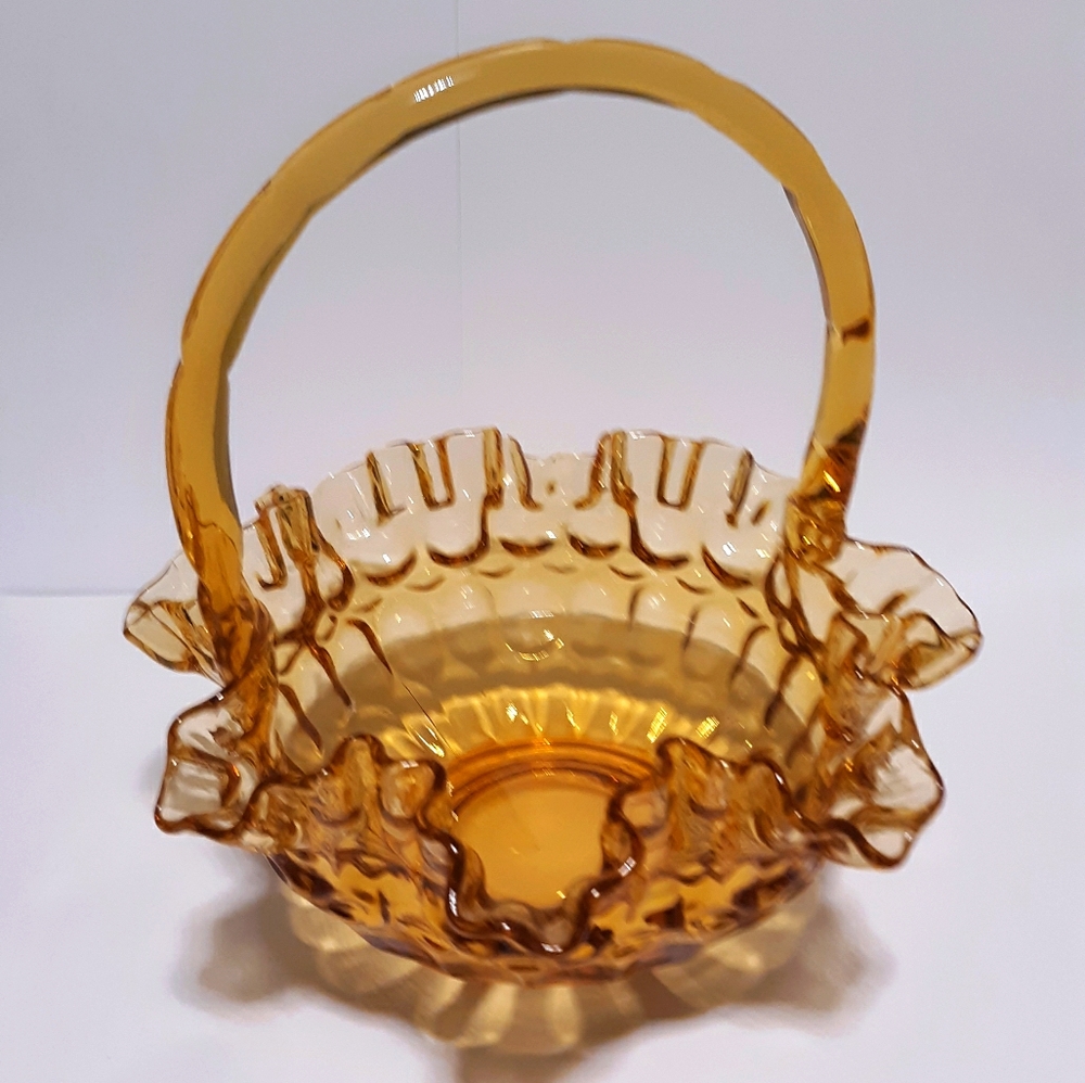 LARGE Vintage FENTON Amber Glass RUFFLED BASKET 8"